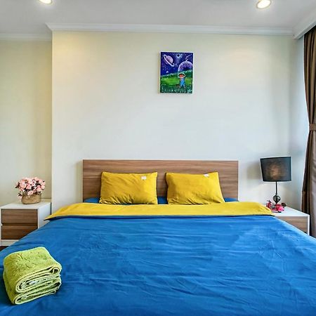 Moxy Hcmc Aparts - Vinhomes Central Park, Ice Rink Хошимин Екстериор снимка