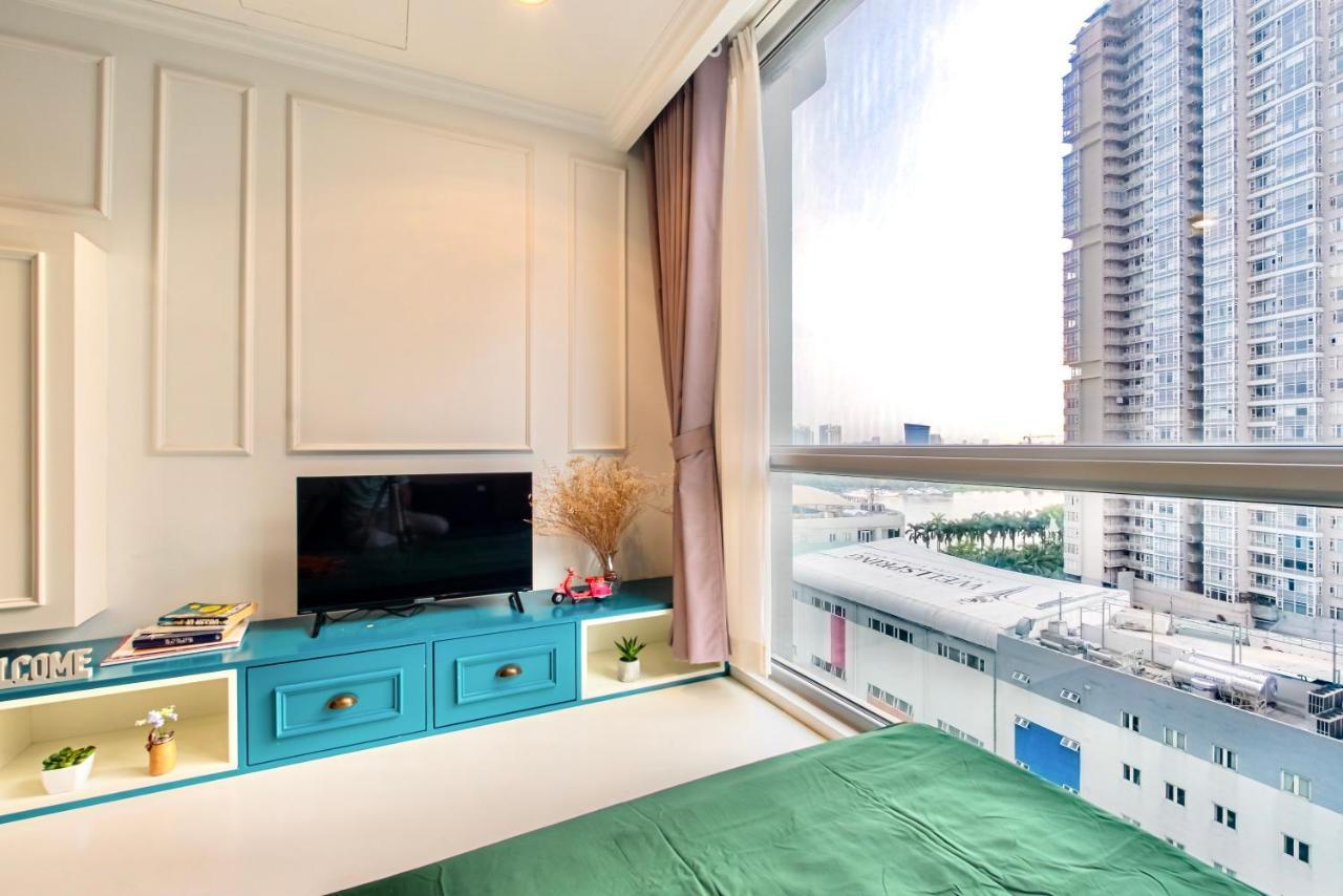 Moxy Hcmc Aparts - Vinhomes Central Park, Ice Rink Хошимин Екстериор снимка