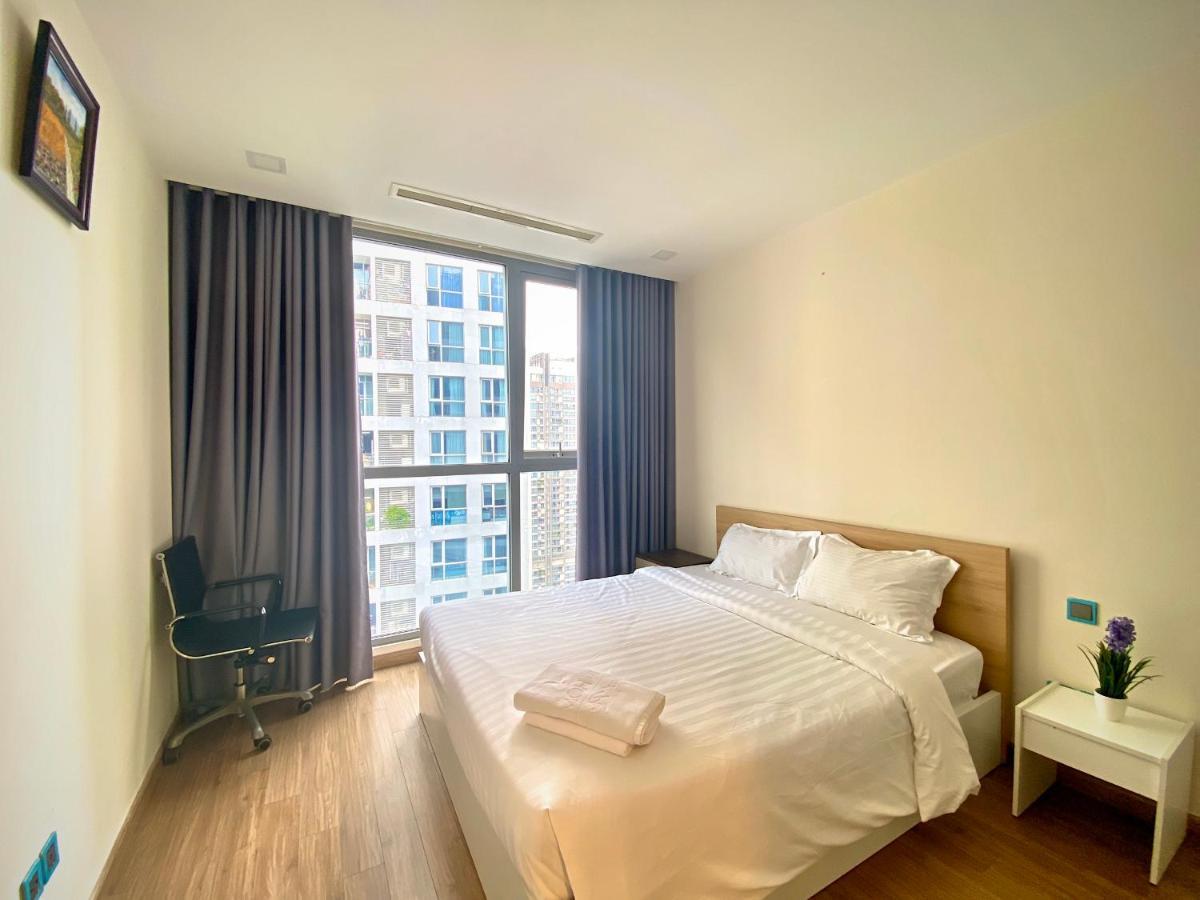 Moxy Hcmc Aparts - Vinhomes Central Park, Ice Rink Хошимин Екстериор снимка