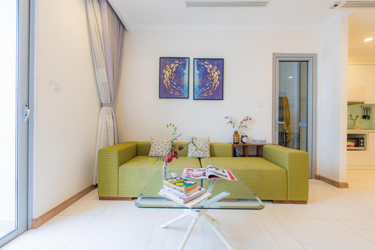 Moxy Hcmc Aparts - Vinhomes Central Park, Ice Rink Хошимин Екстериор снимка